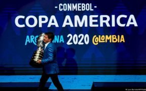 El exfutbolista Juninho Paulista presentaba la Copa América en Cartagena Colombia