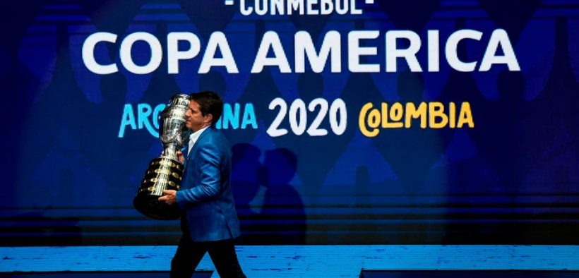 El exfutbolista Juninho Paulista presentaba la Copa América en Cartagena Colombia