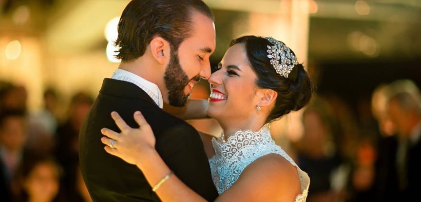 Nayib Bukele y su Esposa